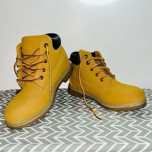 🟨 Wonder Nation Boys Work Boots